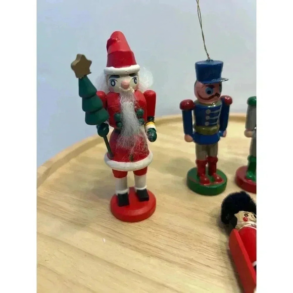 Vintage Lot of 8 wooden nutcracker -drummer ornaments hand painted 4" tall - Picture 2 of 5